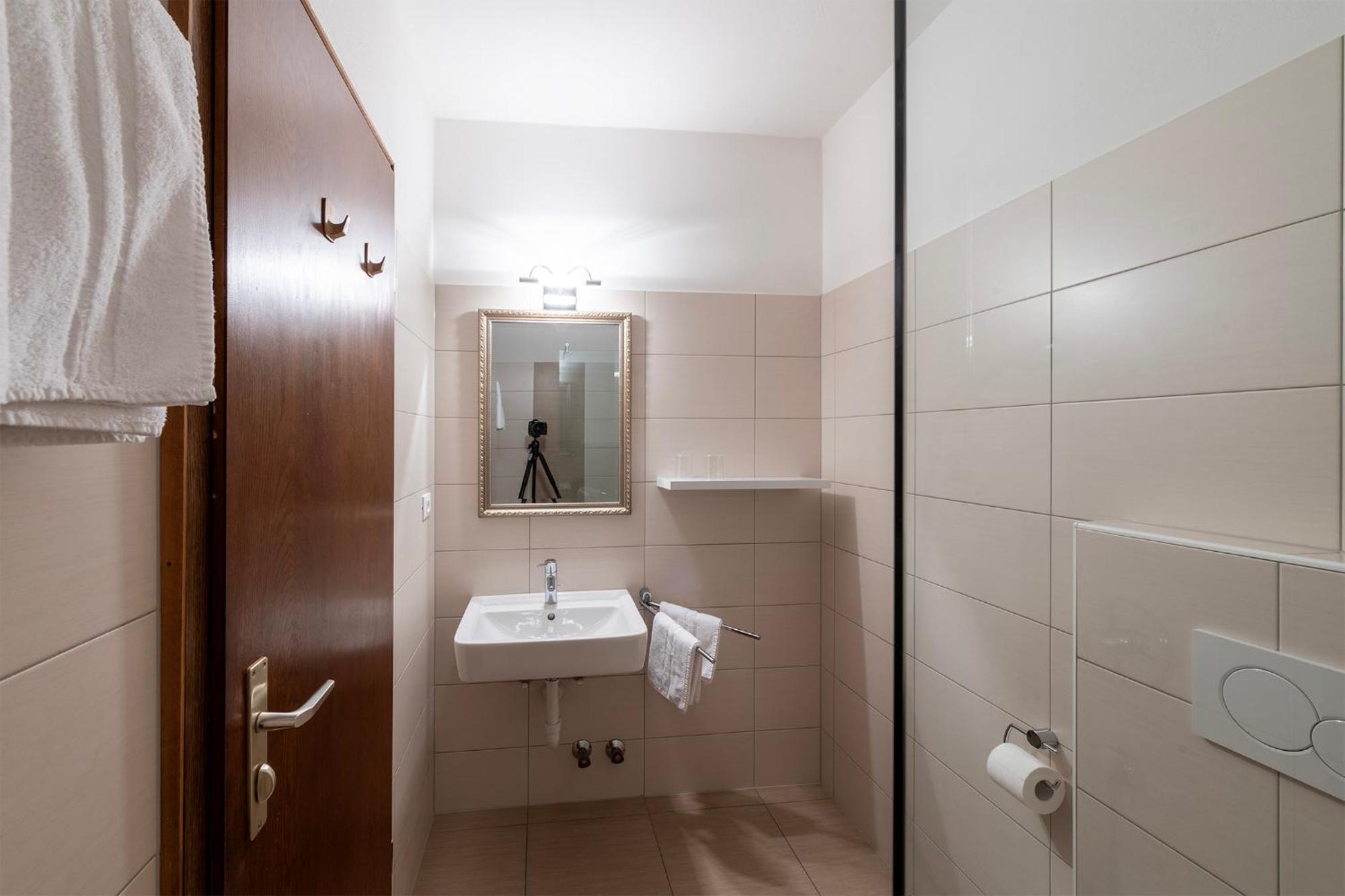 Andreas Hofer Aparthotel Schenna Bagian luar foto